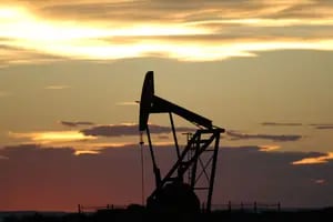 Sorpresa entre las empresas y gremios petroleros por la amenaza del gobernador de Chubut
