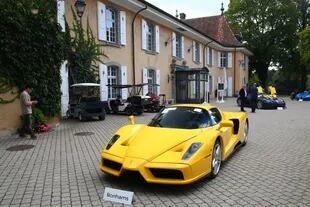 Varios vehículos fueron comprados por un agente para un coleccionista en Dubái, Emiratos Árabes Unidos, dijo un postor suizo a la agencia de noticias Reuters.