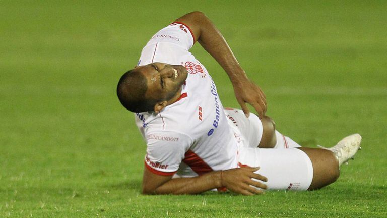 Wanchope se lesionó ante Vélez