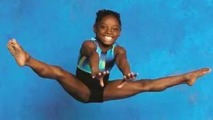 Uno de los primeros registros de Simone Biles como atleta. Descubrió su pasión por la gimnasia casi por azar, cuando tenía 6 años, durante una visita que hizo con su escuela a un centro deportivo.