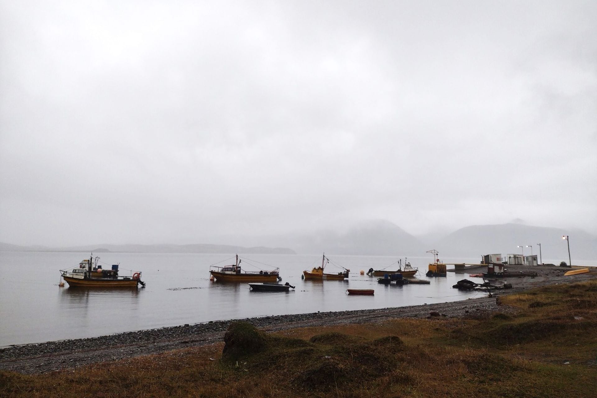 En el pequeño poblado de Puerto Almanza en Tierra del Fuego está recostado sobre el Canal Beagle