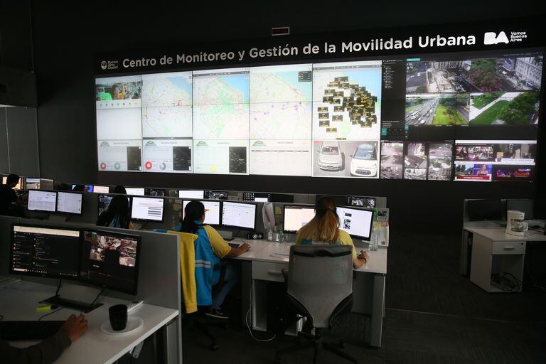 En Parque Patricios se encuentra el Centro de Monitoreo donde se visualizan todas las situaciones vinculadas con la movilidad, incluidas las infracciones