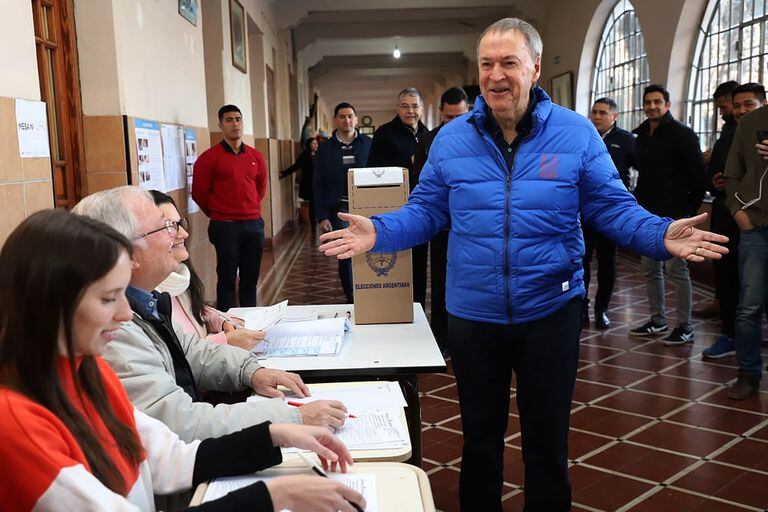 Pelea voto a voto en Córdoba por una banca en el Senado
