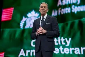 Cambios en Starbucks, sale Howard Schultz, entra un exejecutivo de Alibaba