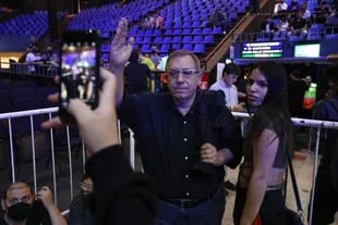 Carlos Maslatón, el "puntero grauito" de Javier Milei pidió reconducir el rumbo de la campaña. 