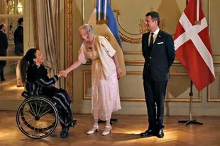En la gala de honor, la reina Margarita II y el príncipe Federico estuvieron acompañados por la vicepresidenta Gabriela Michetti