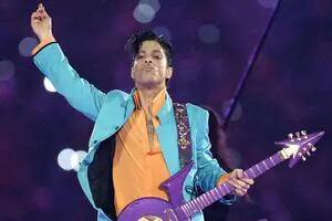 La familia de Prince demandó al hospital que lo atendió días antes de su muerte