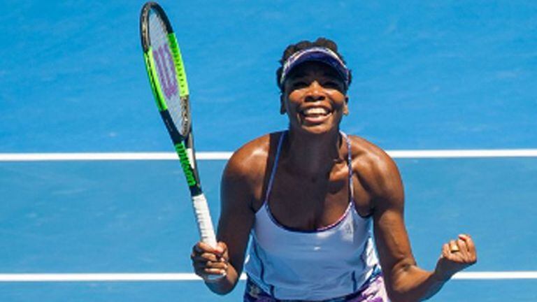 Venus Williams se impuso a Coco Vandeweghe y clasificó para la final del Abierto de Australia