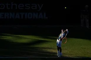 El servicio de Diego Schwartzman ante Jack Draper en el ATP de Eastbourne. 