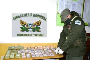 Gendarmería detectó en Salta otros dos camiones en los que se ocultaba dinero