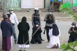 Quién es la monja católica que se convirtió en el símbolo de las protestas contra la dictadura militar