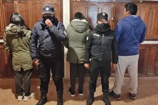 La policía jujeña detuvo a dos mujeres y a un hombre que se hacían pasar como censistas en la ciudad de La Quiaca; los tres tienen como domicilio la ciudad boliviana de Villazón
