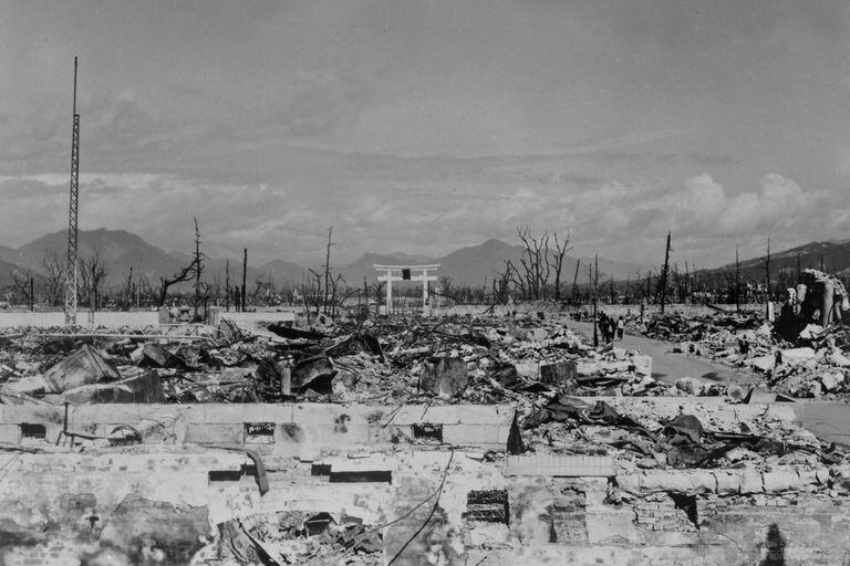 Los sobrevivientes de Hiroshima recibieron dosis de radiactividad a través del aire, el agua y los alimentos; a 75 años de la bomba atómica, lograron que el estado japonés reconozca sus derechos