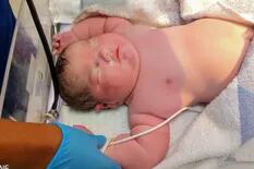 Nace bebé de casi 7 kilos y se vuelve viral