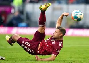 Joshua Kimmich, actualmente lesionado, no juega en el Bayern Munich desde noviembre, tras superar complicaciones de salud derivadas por el Covid