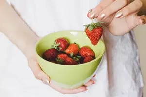 El truco para conservar las frutillas frescas y que duren hasta 12 meses