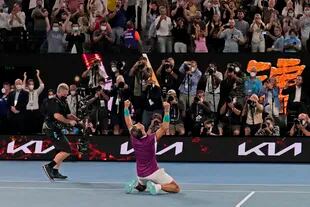 Así Rafael Nadal se consagraba como ganador del Australian Open (AP Photo/Simon Baker)