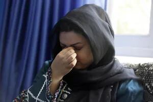Las 29 restricciones y maltratos que sufren las mujeres bajo el régimen talibán