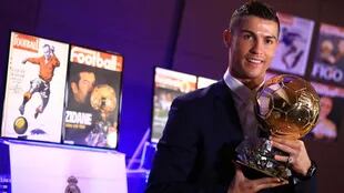 Cristiano Ronaldo con su cuarto Balón de Oro