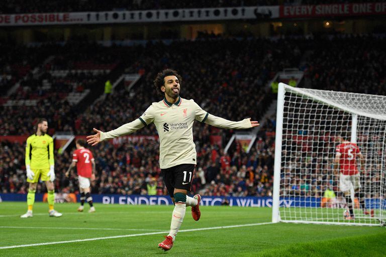Mohamed Salah hizo 3 goles para Liverpool ante Manchester United en Old Trafford