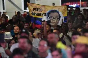 Los mercados se desploman en Colombia tras el triunfo de Gustavo Petro