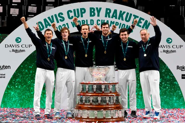 Rusia, últimos campeones de la Copa Davis, por el momento están suspendidos por la ITF de toda competencia colectiva. 