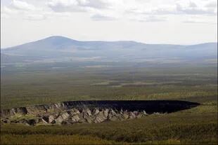 El derretimiento del permafrost dejó al descubierto al cráter de Batagaika.