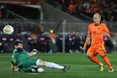 El retiro de Casillas: la atajada de su vida, contra Robben en la final de 2010