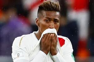Perú perdió con Francia y quedó eliminado a una fecha del final