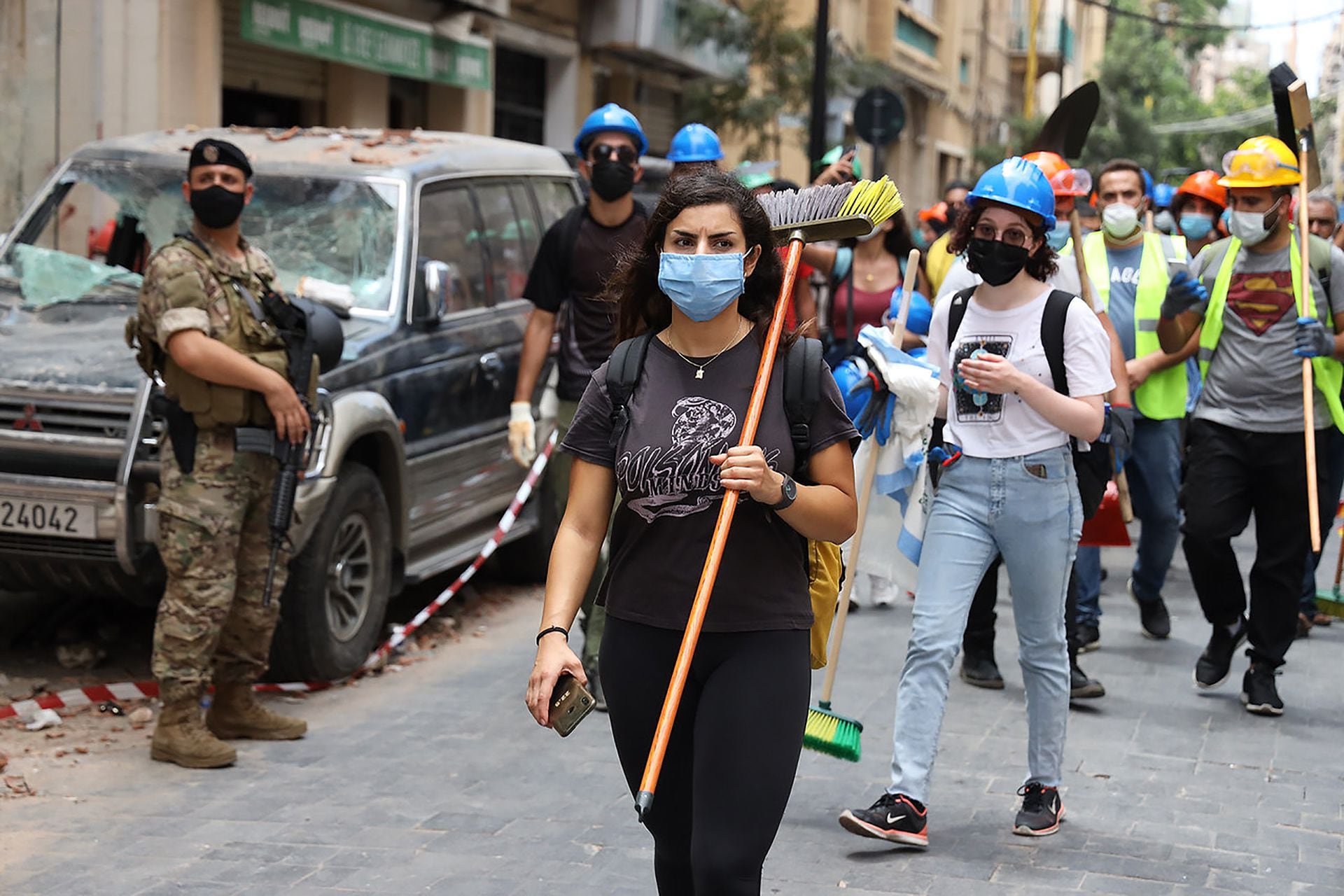 Justo después de las 6 pm del martes 4 de agosto, una catastrófica explosión arrasó Beirut, dejando al menos 100 muertos y más de 4.000 heridos