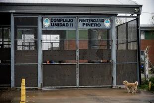 Un grupo de agentes del Servicio Penitenciario de la carcel de Piñero se declaró en huelga por tiempo indeterminado por un reclamo salarial
