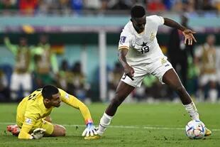 En tiempo adicionado, Ghana pudo haber igualado contra Portugal, pero Iñaki Williams se resbaló