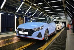 El año pasado, la automotriz surcoreana Hyundai abrió su primera planta en Indonesia