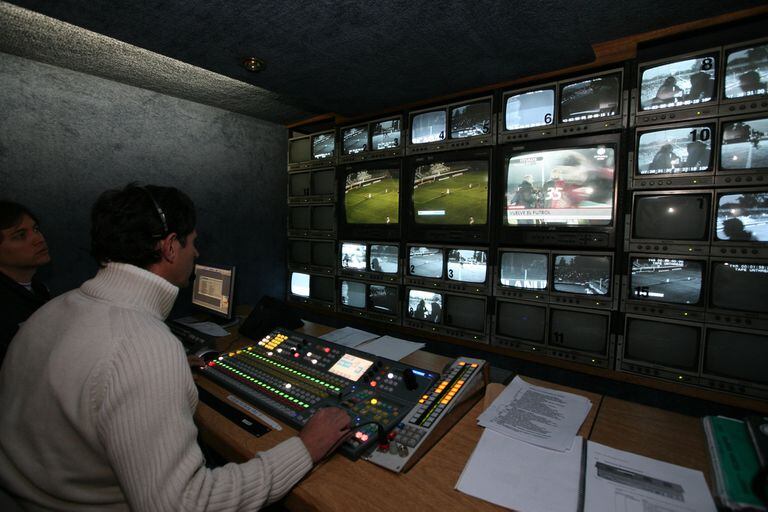 La Superliga no usará el rating para distribuir los ingresos de TV a los clubes