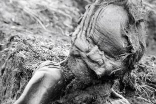 La momia de Grauballe fue hallada boca abajo en 1952