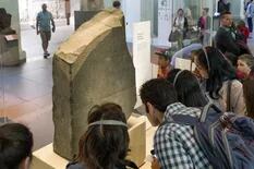La batalla por descifrar la piedra de Rosetta, sin la cual no conoceríamos la historia del Antiguo Egipto