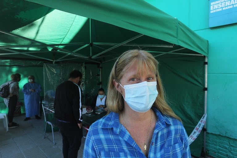 La secretaria de Salud de Ensenada, Mariana Esteves, afirma que desde hace una semana "la situación [de contagios] estalló"