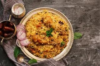 Arroz kabsa, pollo con arroz tradicional de Arabia Saudita