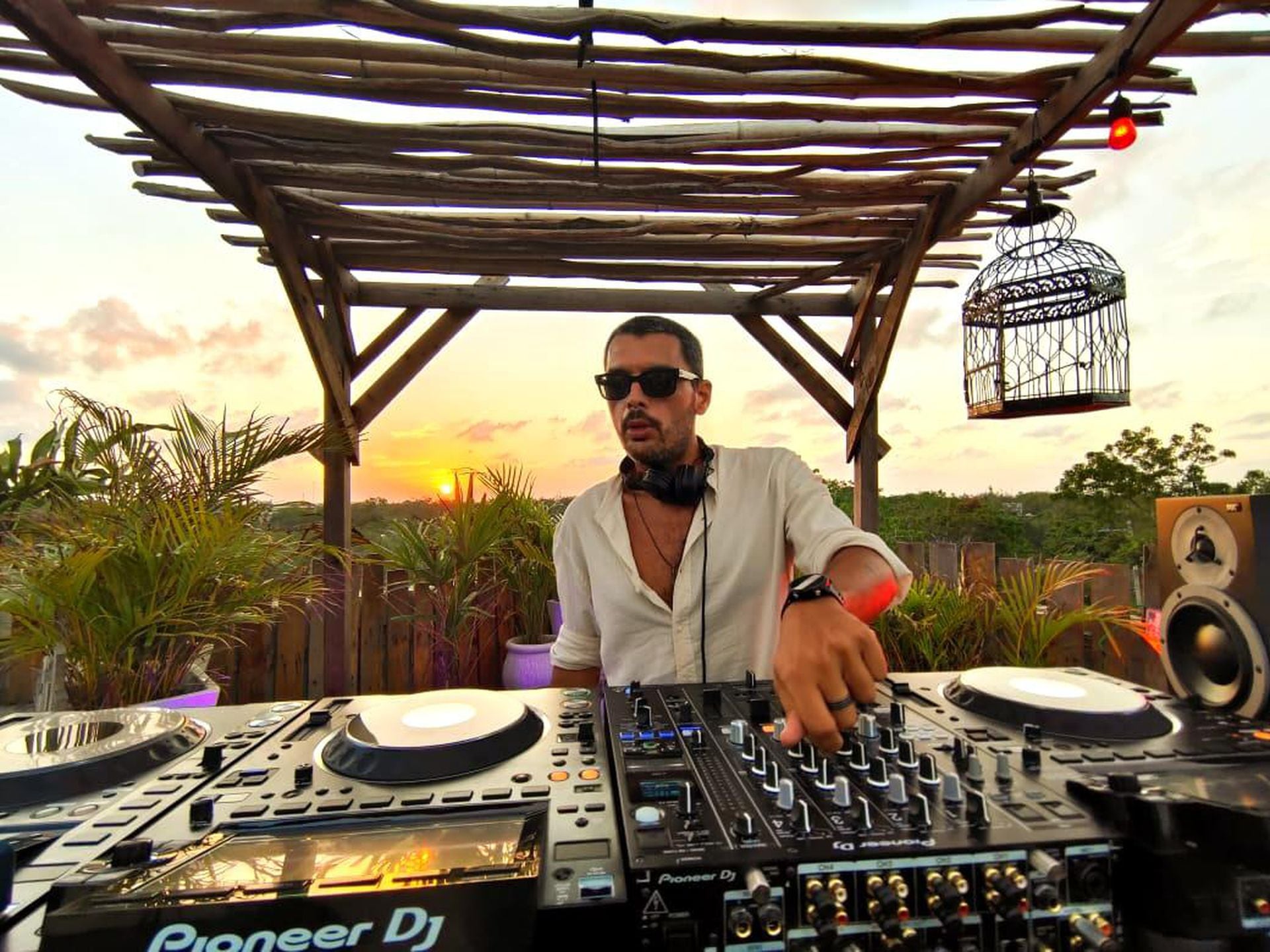 Tulum y los destinos “liberados” que eligen los DJ argentinos en