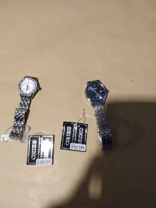 Dos de los relojes recuperados por la Policía
