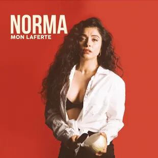 Norma, su último álbum, es un homenaje a su abuela, que también cantaba y fue quien la impulsó a dedicarse a la música. El resultado es un variopinto disco conceptual