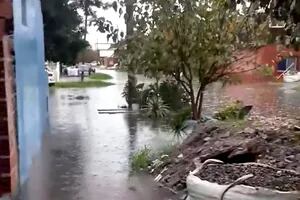 Récord de lluvias, vuelos afectados y calles inundadas en el AMBA