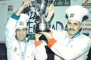 Campeón en 2005, del campeonato argentino de la pizza y la empanada