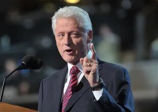 Bill Clinton fue señalado como uno de las figuras cercanas a Epstein que realizó algunos vuelos
