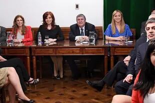 Claudia Ledesma Abdala, Cristina Kirchner, José Mayans y Anabel Fernández Sagasti, en el Senado