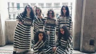 Chicas de entre 16 y 17 años se disfrazaron como las prisioneras de Azkaban