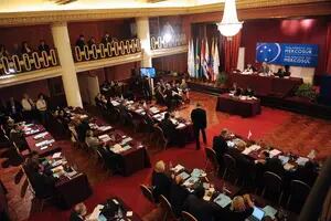 El Gobierno evalúa volver a convocar a elecciones de parlamentarios del Mercosur