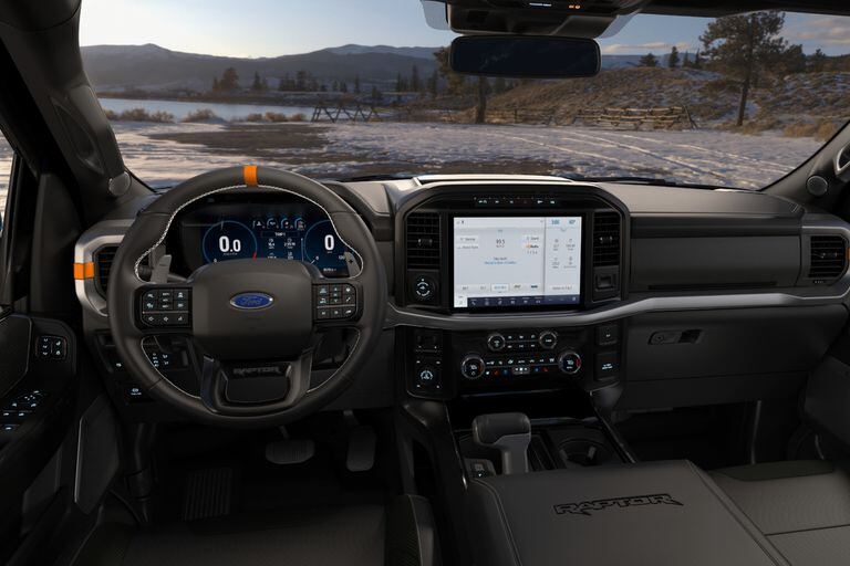 Muy equipado y tecnológico. Así es el interior de la nueva Ford F-150 Raptor