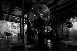 La muestra incluirá obras de la serie Thermodynamic Imaginary, como las exhibidas en el Palais de Tokyo en 2018