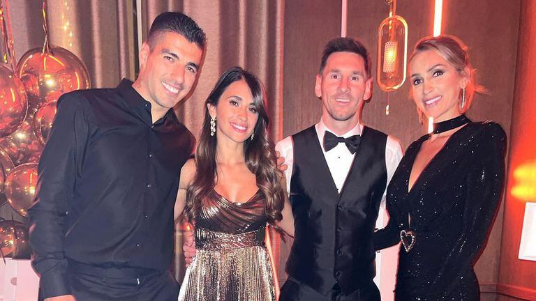 Suárez y Balbi junto a Messi y Roccuzzo en la fiesta de celebración del Balón de Oro